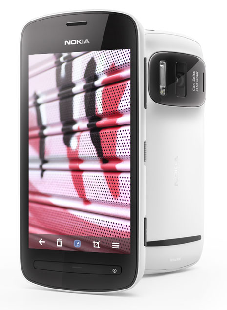 nokia-808-pureview-white_back-and-front
